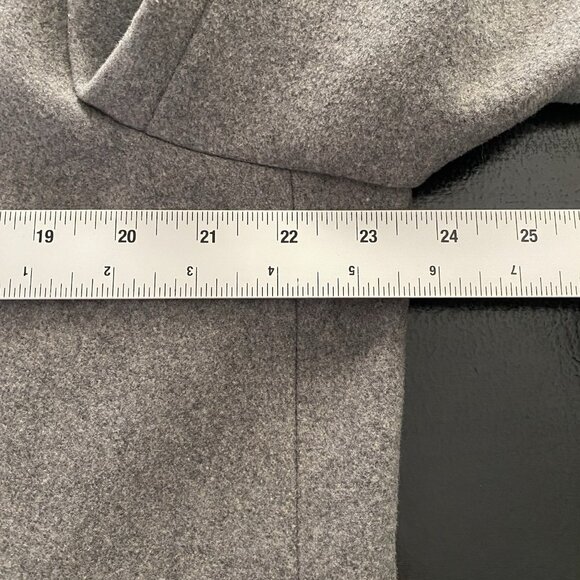 H&M Overcoat Men 44R Wool Blend Grey Minimalist Capsule Neutral Topcoat Car Coat - Picture 12 of 15